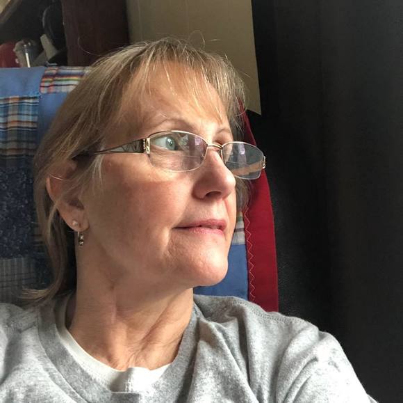 Meet your Posher, Tracy - Picture 1 of 1